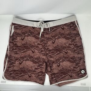 Vuori Cruise Board Shorts Mens 38” Swim Suit Trunks 7” Inseam Red Waves Birds